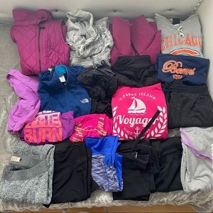 Women’s workout clothing